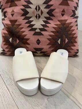 Steve Madden Cream White Platform Slide Mules